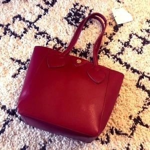 Woman's Anne Klein Purse